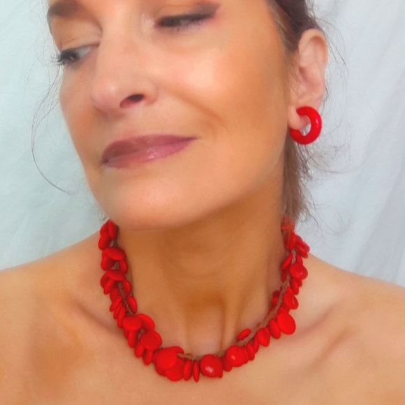 Vintage Red Coral Disk Adjustable Necklace - Picture 2 of 8